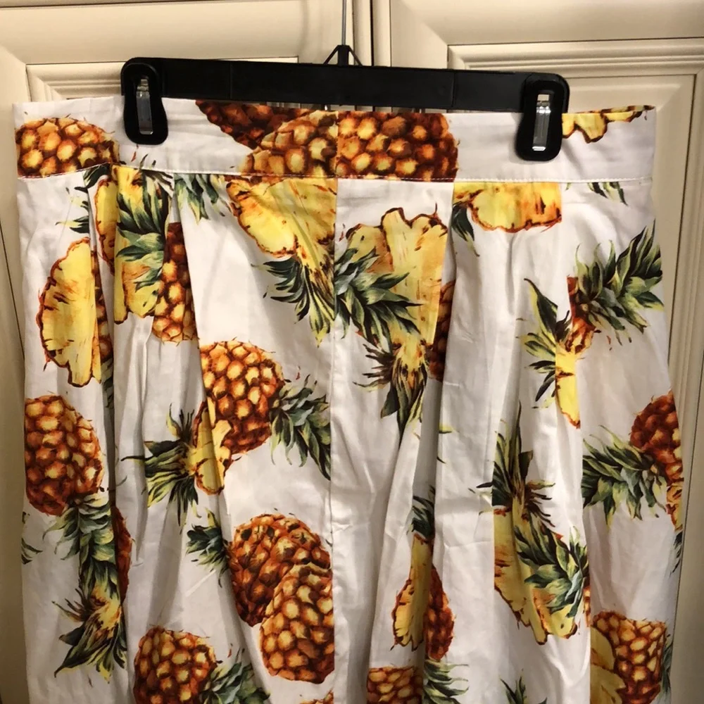 NEW Sucrefas White Pineapple 🍍 Pleated A-Line Skirt - Picture 2 of 9
